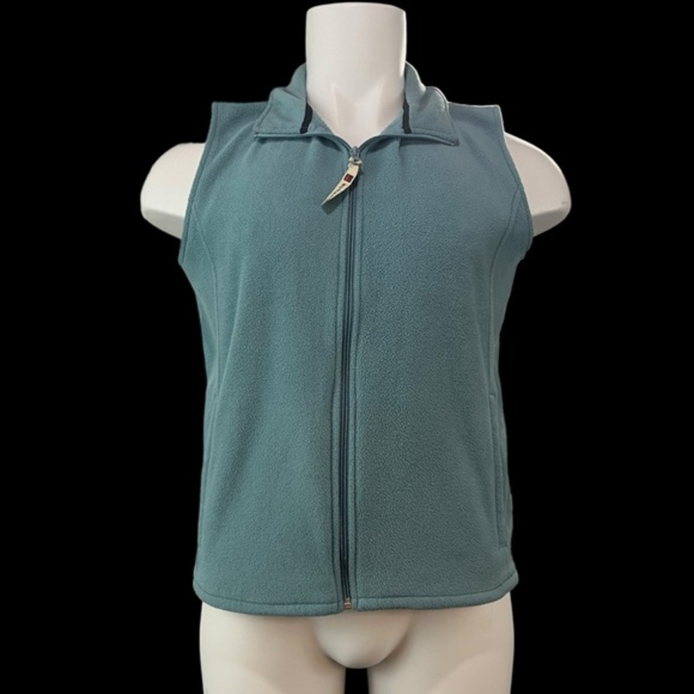 Woolrich fleece Vest Woman’s size Large Light Teal zip up w/pockets (623)